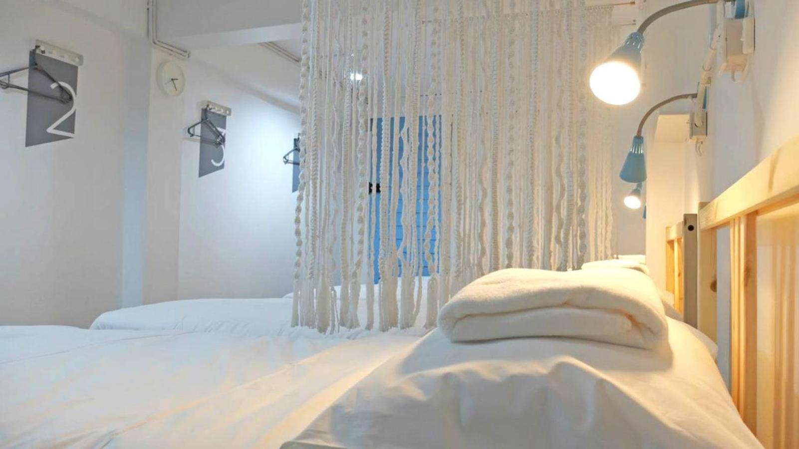 A Dude Mini Hostel (Adults Only) 치앙마이 외부 사진