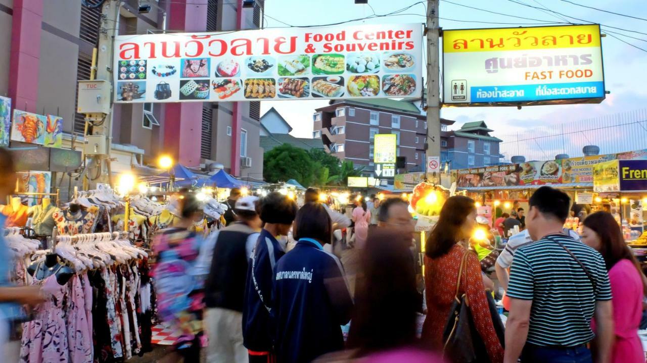 A Dude Mini Hostel (Adults Only) 치앙마이 외부 사진